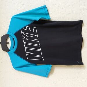 Nike Boys Short Sleeve Black Colorblock Rashguard Swim T-Shirt Size Large 12-13